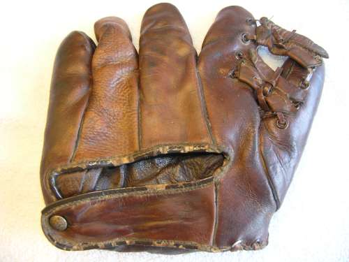 Babe Ruth Matchless 600 Back Doug